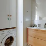 Apartment Pompidou & Central - 1br - Cityapartmentstay *